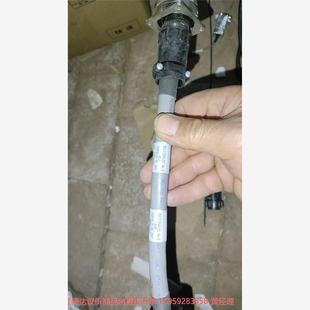 议价商品两根连接线需要拿走