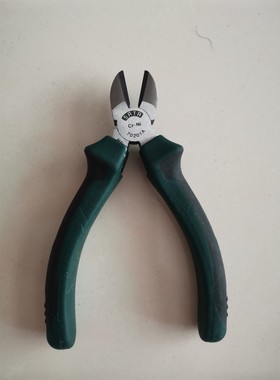 维修指导世达斜口钳斜嘴钳子5寸工业级偏口小剪钳电工工具70201A