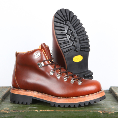 手工上线山脉之光马丁靴工装鞋