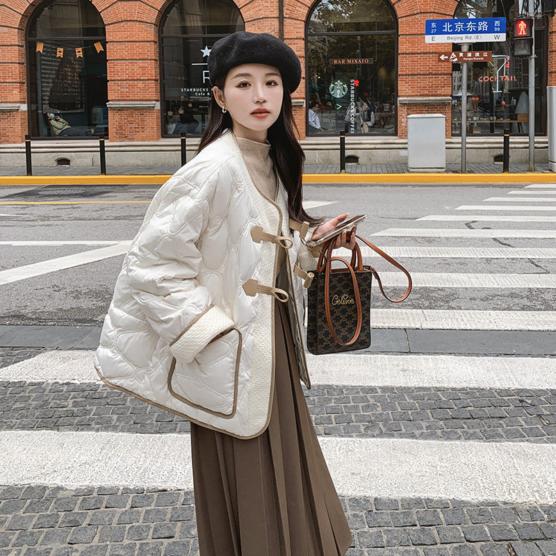 现货！小香风白色羽绒服女短款外套159/831/P235K348（买家秀）图片