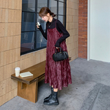 ootd穿搭安克拉红褶皱吊带连衣裙配针织衫2025春季气质皮裙两件套，女装套装/套裙，浙宝159