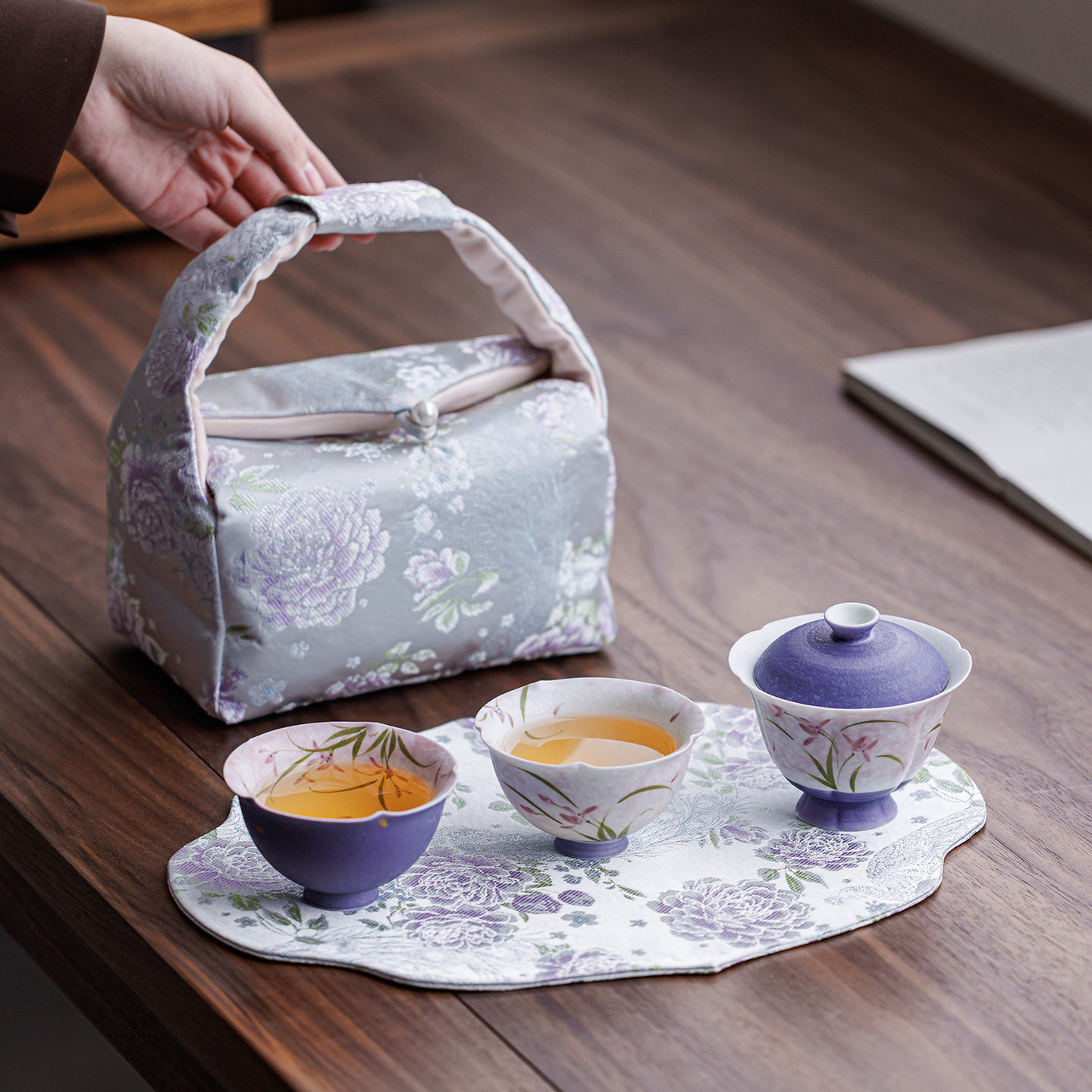 手绘紫兰雾粉旅行茶具便携式户外一壶两杯家用功夫茶具送朋友闺蜜