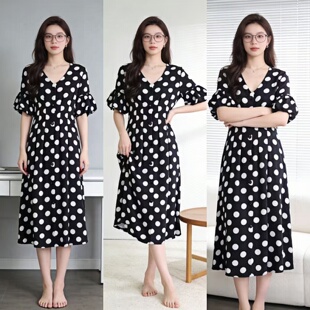 V领泡泡袖 法式 长裙宽松复古茶歇裙 波点连衣裙女 2026春夏新款