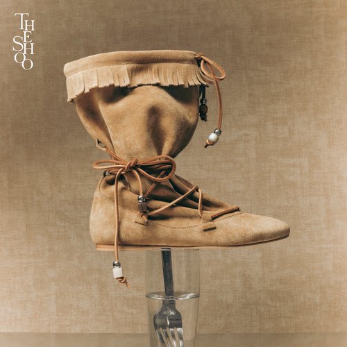 THESHOO逐野流苏串珠平底靴