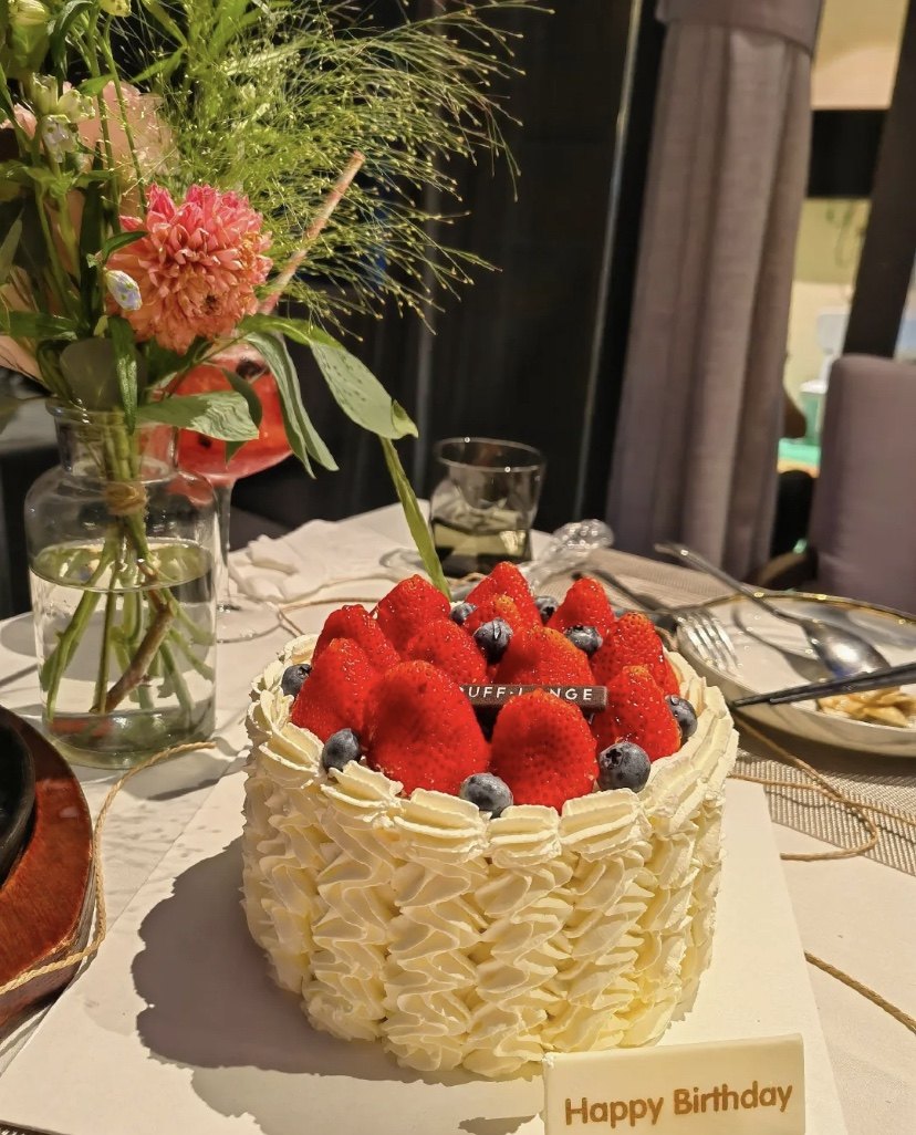 北京duff lange杜夫朗格蛋糕弗利嘉王冠鲜奶油生日蛋糕 闪送配送