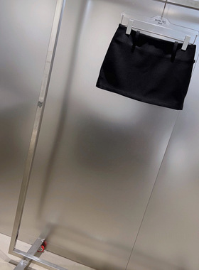 小众设计 23夏季 极简大方百搭基础时尚 显瘦低腰包臀黑色短裙女