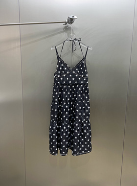 小众设计 23夏 性感时髦暗纹提花铆钉装饰星星印花挂脖吊带连衣裙