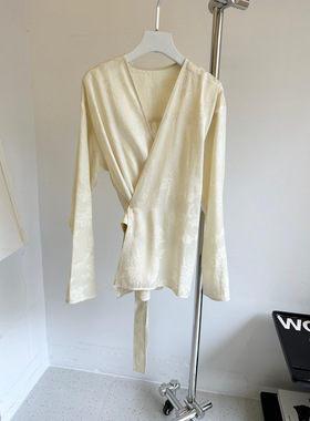 小众设计 24春夏 新中式清冷感 炒色亚麻提花系带上衣 阔腿裤套装