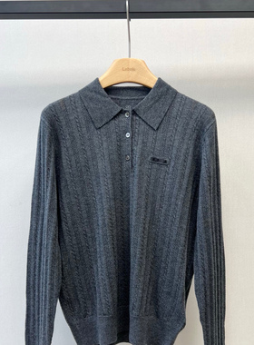 小众设计 25秋季 英伦少女感 胸前字母徽章绞花坑条polo领针织衫