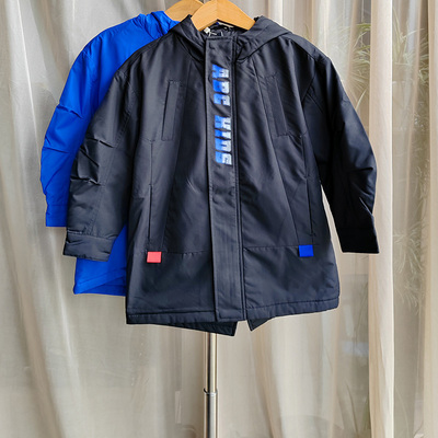 Abckids童装折扣撤柜儿童中大童男童秋冬加绒连帽帅气风衣外套