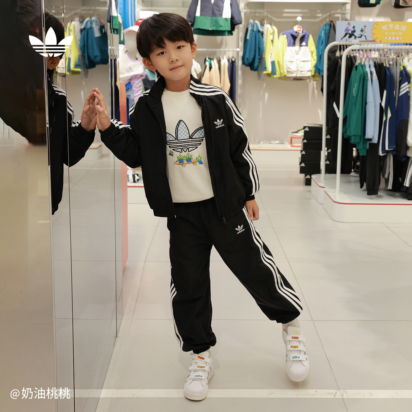 男小童三条纹运动长袖套装秋季adidas阿迪达斯三叶草KS0618