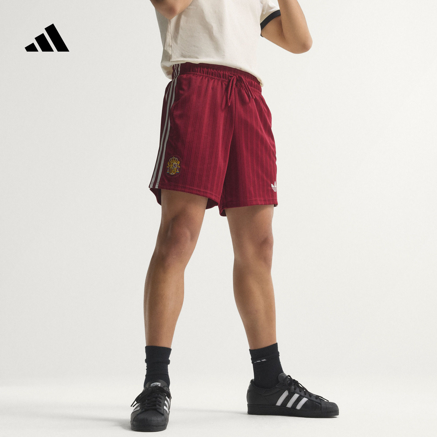 西班牙队复古足球休闲文化宽松短裤男装新款adidas阿迪达斯三叶草