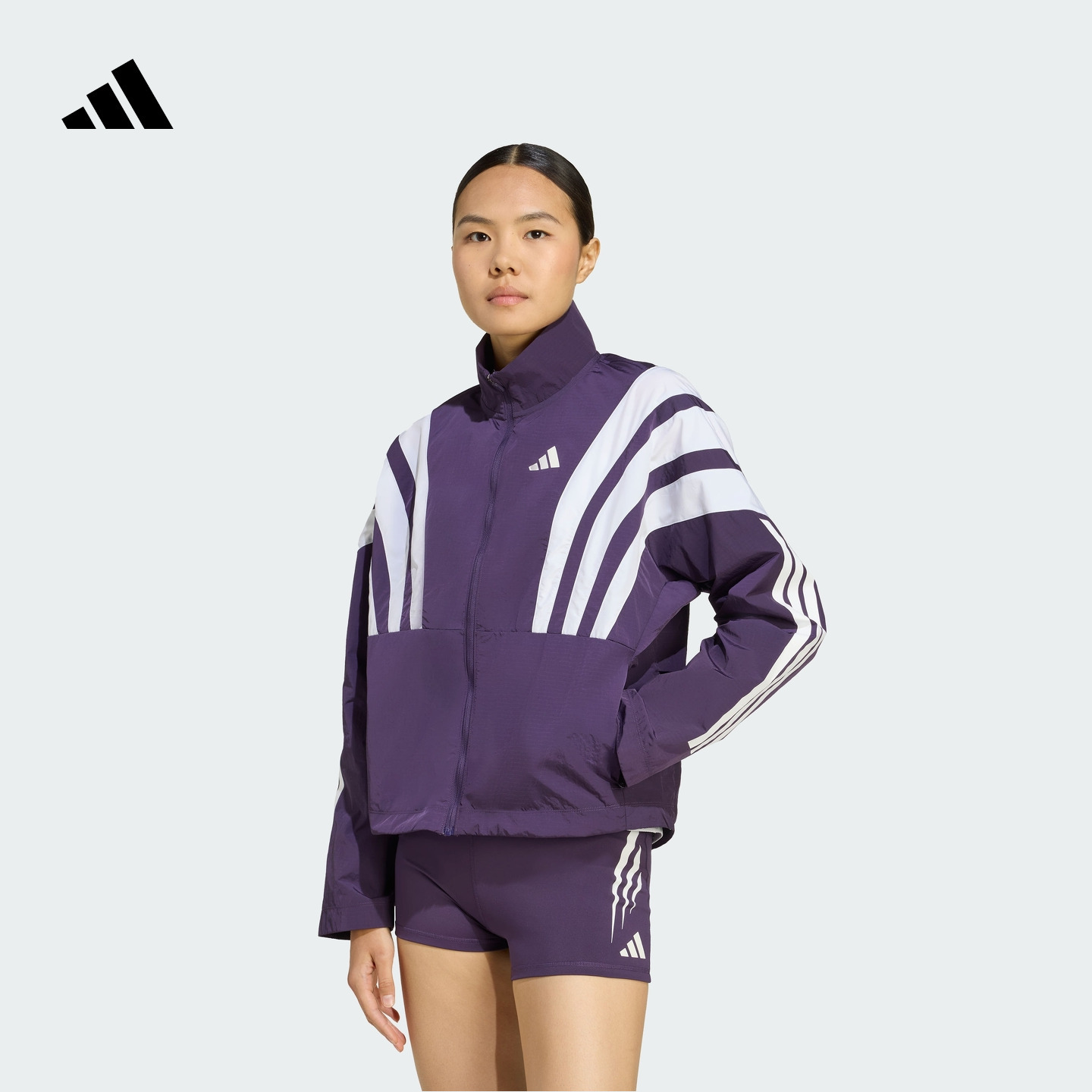 阿迪达斯女纽约配色跑步连帽外套