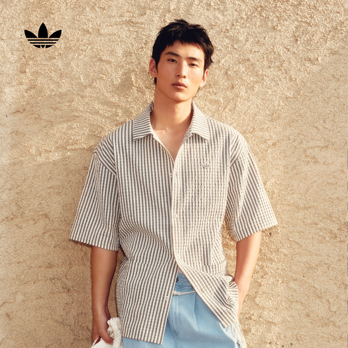 南法假日度假风竖条纹运动短袖衬衫男装夏季adidas阿迪达斯三叶草