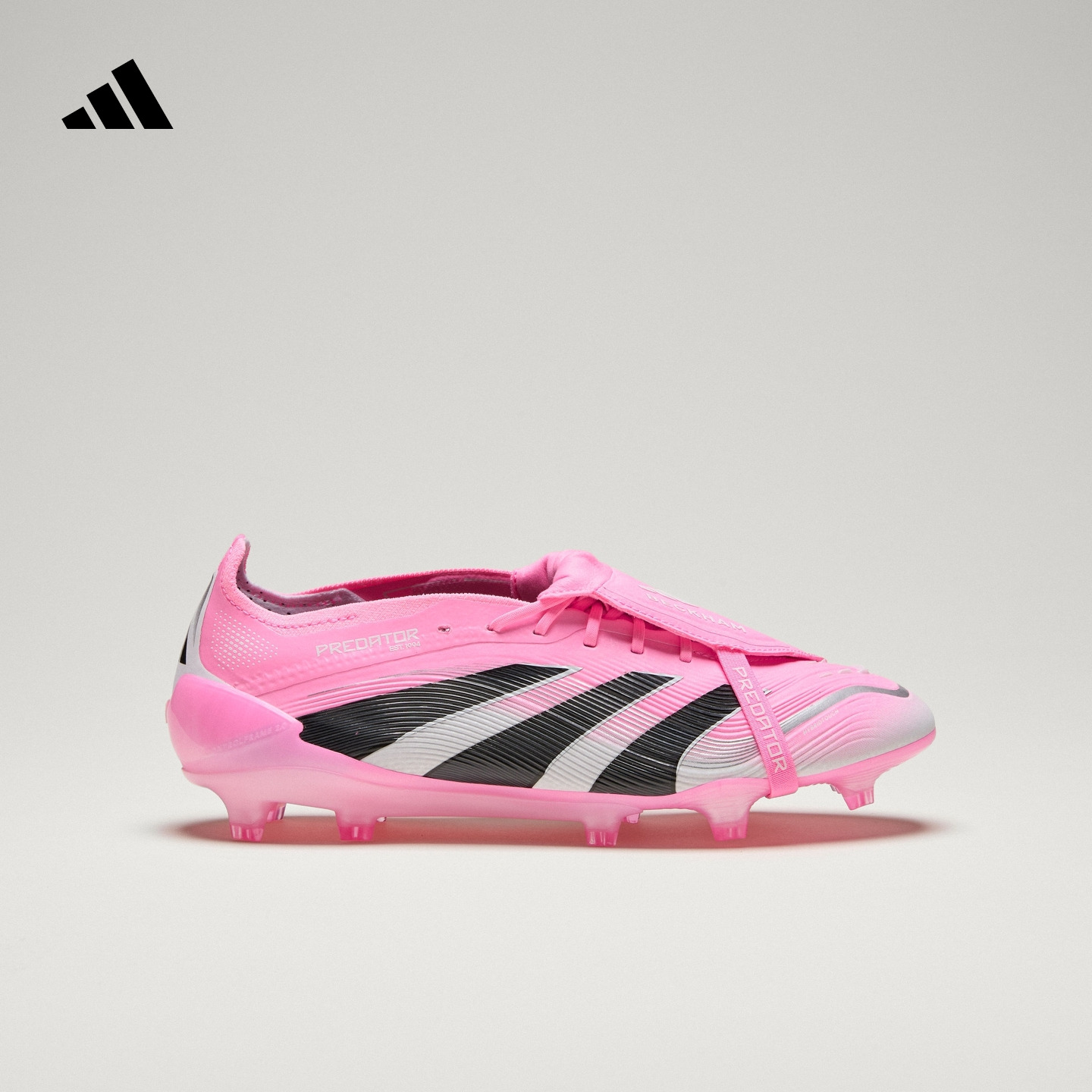 阿迪达斯贝克汉姆系列足球鞋