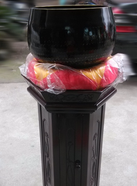 罄音绕梁铜罄静心凝神心向我佛