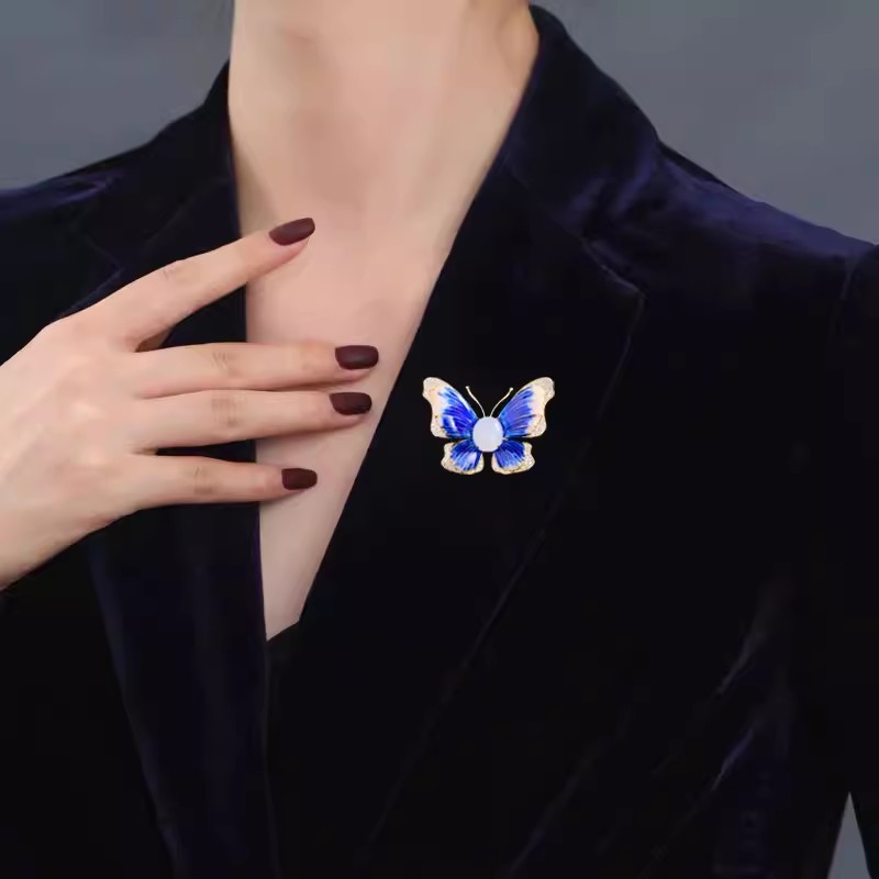 新款手绘珐琅蝴蝶胸针女感时尚百搭昆虫西服胸花大衣别针配饰