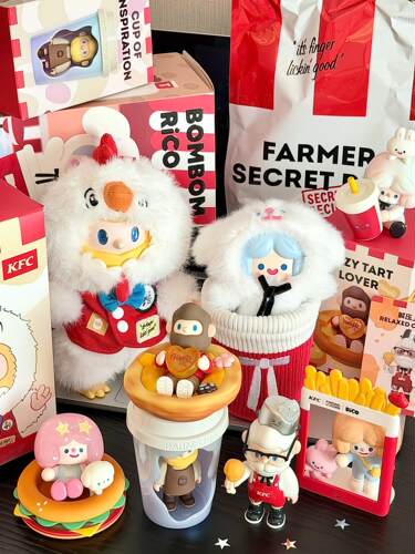 正品代购肯德基联名BOB爷爷款咖啡款蛋挞款手办盲盒 周边