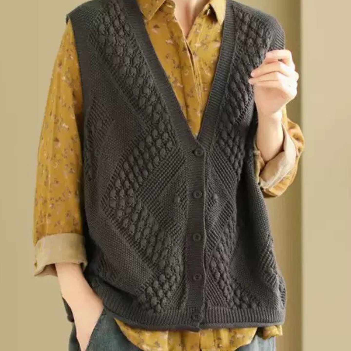 复古V领印花针织马甲女2025秋新款文艺休闲宽松无袖坎肩上衣