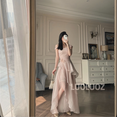 法式一字肩收腰显白花苞连衣裙