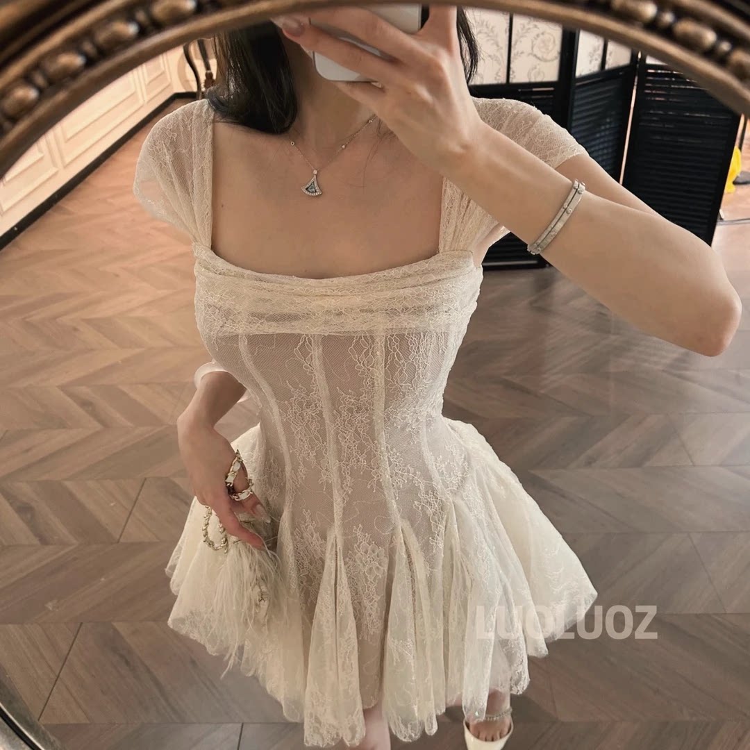 LUOLUOZ【云纱月缕】法式温柔风气质方领时尚收腰蕾丝仙女连衣裙