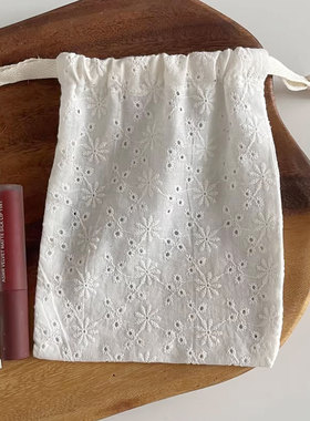 机绣化妆包收纳袋布袋蕾丝便携抽绳束口棉布袋姨妈巾包内胆包包