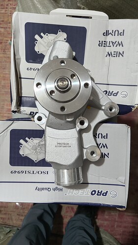 吉普切诺基213车型发动机水泵/4.0六缸车使用/台湾产品