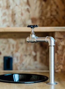 日本原装进口KAKUDA台面式工业立式水龙头用于洗手复古银简约时尚