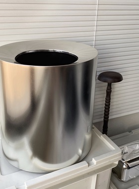 livingbank银色太空电镀垃圾桶家用卧室办公室纸篓复古时髦收纳桶