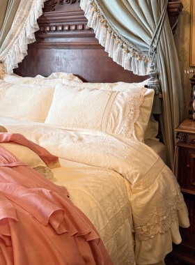 油画感奶白牛奶绒雕花床品庄园风复古蕾丝花边软糯亲肤保暖四件套