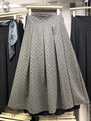 复古爱心波点呢子百褶伞裙显瘦