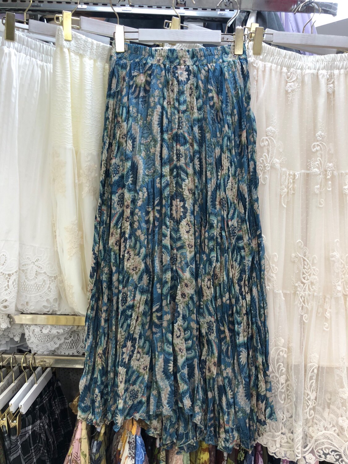 碎花半身裙女夏季民族风度假印花长裙休闲口袋大摆褶皱垂感a字裙