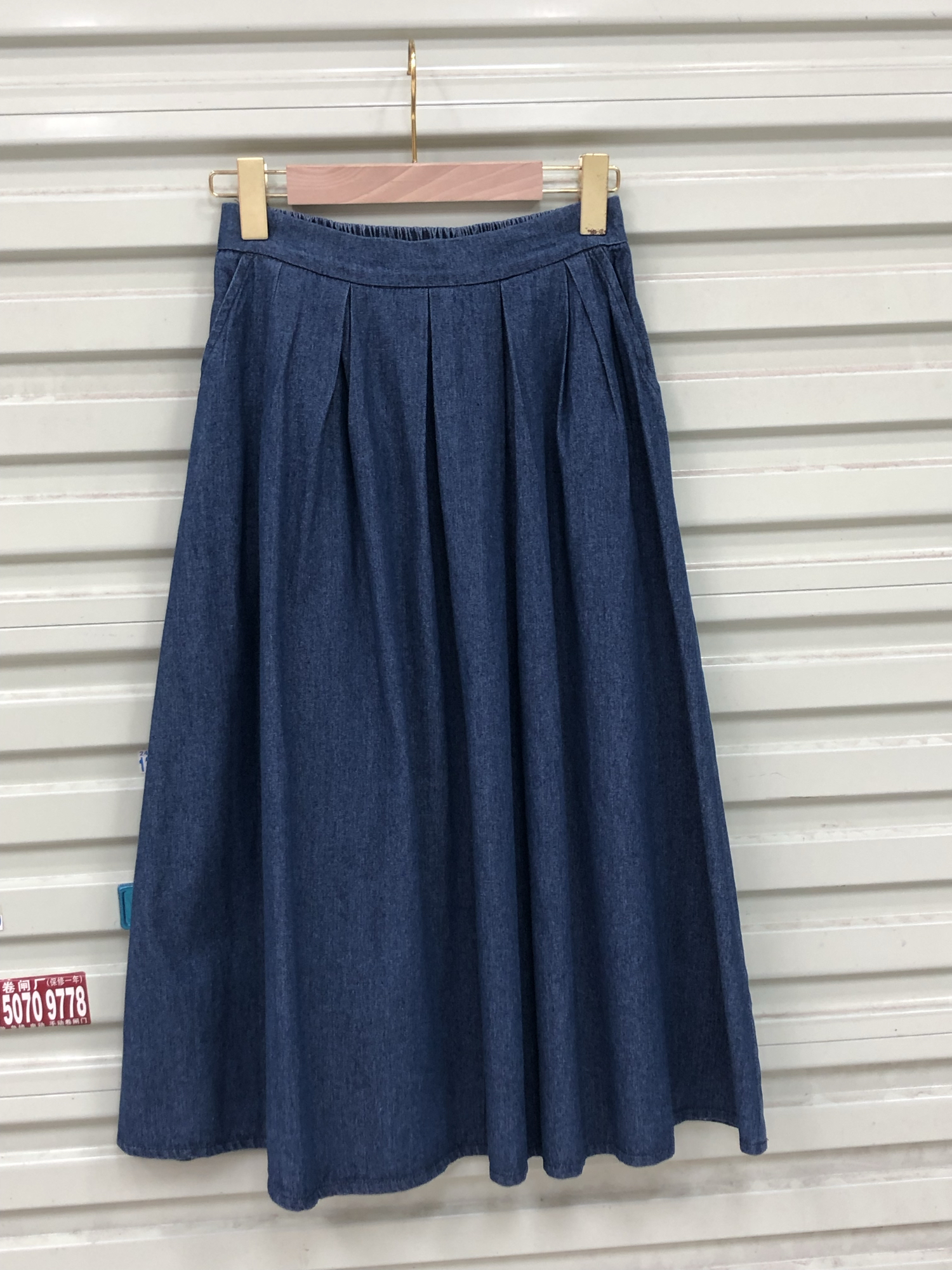 简约A字牛仔百褶裙大摆