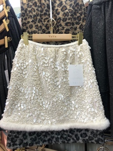 轻奢亮片短裙女2025冬季新年会小个子性感修身显瘦包臀A字半身裙