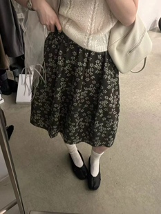 港味气质碎花半身裙女秋季松紧腰花苞中短裙高腰显瘦印花百搭裙子