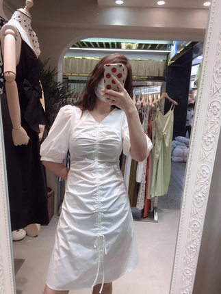 广州UUS 连衣裙2020新款抽绳纯色甜美中长裙