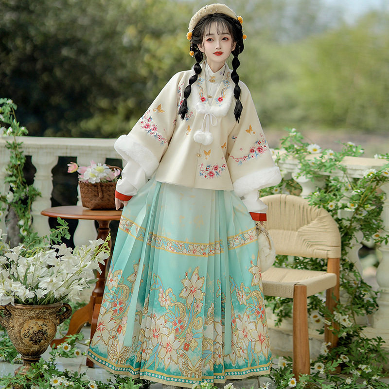 正品原创明制汉服女加厚改良马面裙超仙气古装2025秋冬国风日常款