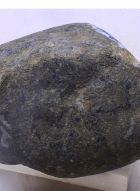 缅甸翡翠原石毛料  莫湾基 老皮癣花  起荧光 堵飘花料F138