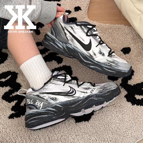 球鞋定制Nike耐克Air Monarch 4星际暗夜做旧复古手绘低帮老爹鞋
