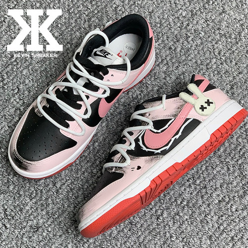 Nike耐克做旧女款板鞋