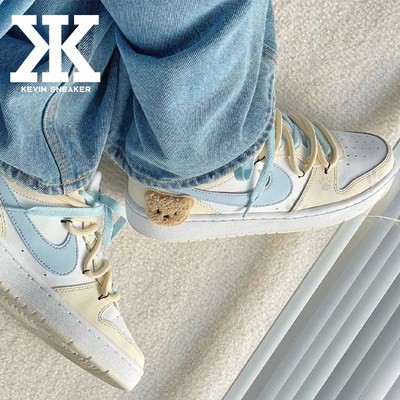 Nike耐克小熊乐园系带BV低帮板鞋