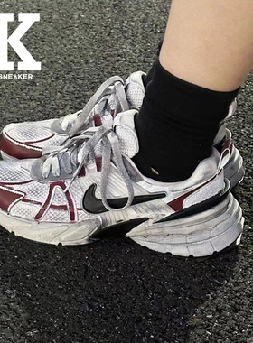 Nike耐克莓刻酒红系带低帮跑步鞋