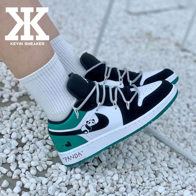 Nike耐克女熊猫解构低帮篮球鞋