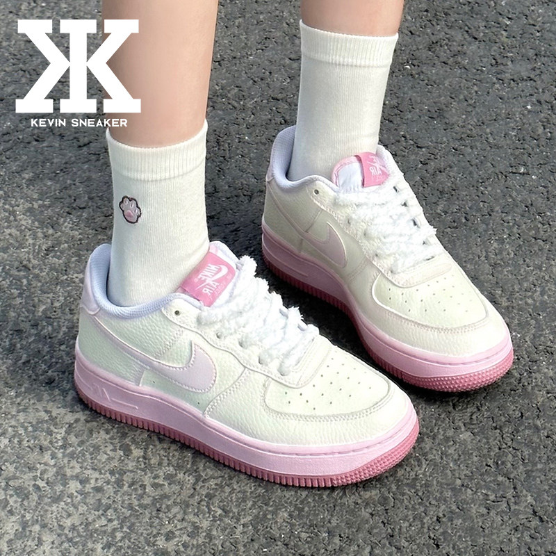 球鞋定制Nike耐克AirForce1空军一号莓莓米麻薯低帮板鞋女款米粉