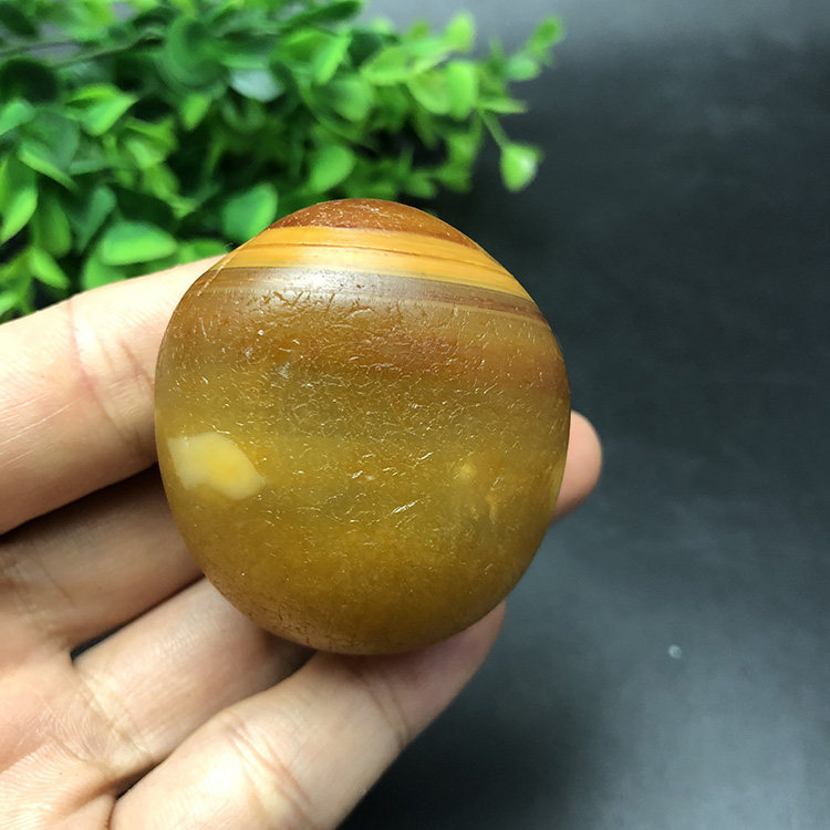 马达加斯加花纹籽料冰彩玛瑙象形石头手把件收藏奇石原石天然1995