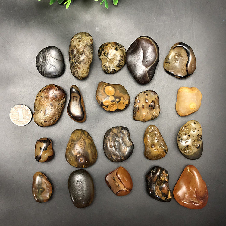 马达加斯加花纹冰彩玛瑙籽料天然马料象形原石手把件石头奇石2089