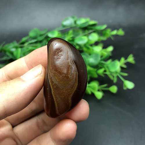 花纹冰彩玛瑙籽料象形原石手把件