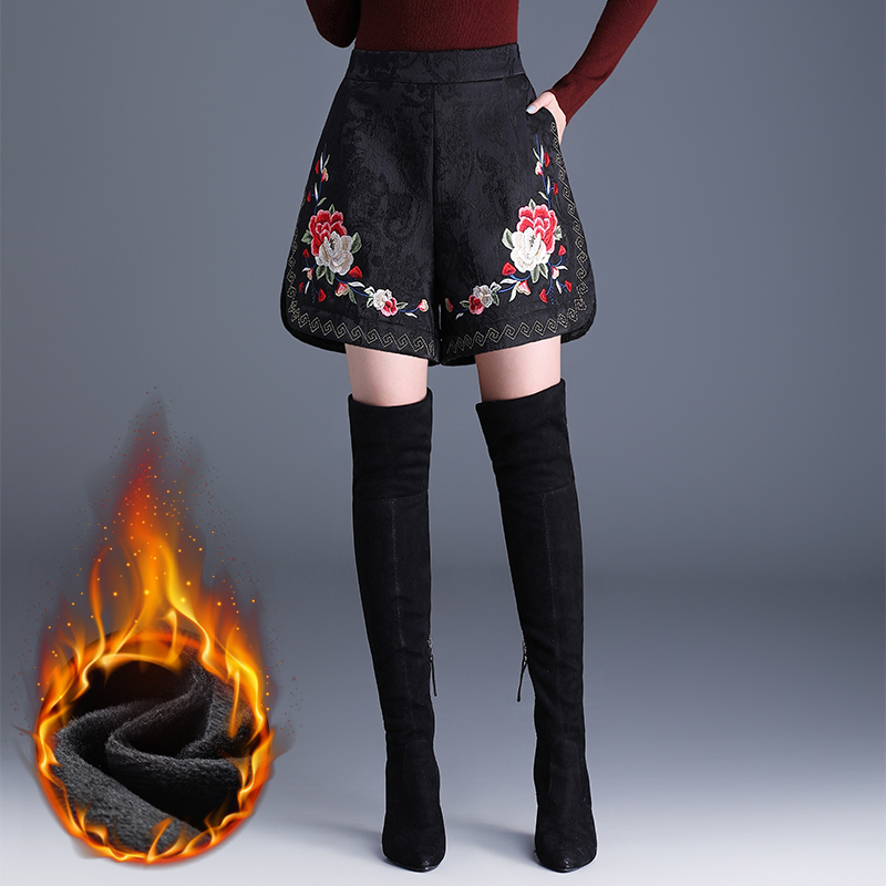 秋冬中式刺绣加绒百搭短裤