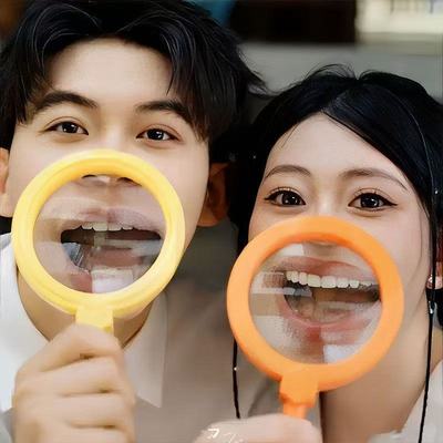 搞怪哈哈镜手持放大镜