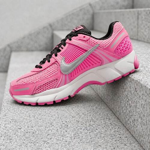 NikeZoom Vomero 5粉色珍珠Silve IV2380 649女士